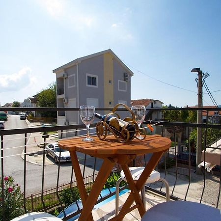 Belane Apartments Tivat Exterior foto