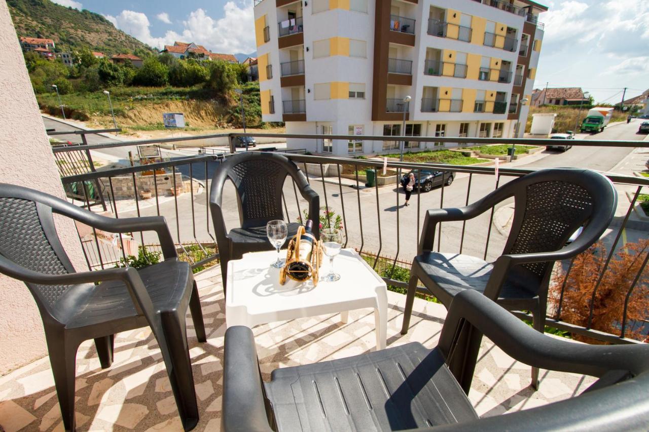 Belane Apartments Tivat Exterior foto